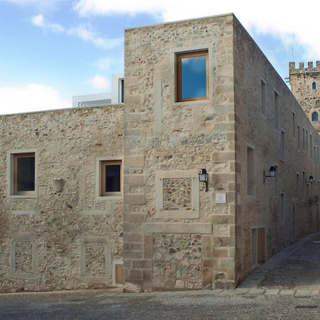 Atrio Otel Caces Dış mekan fotoğraf