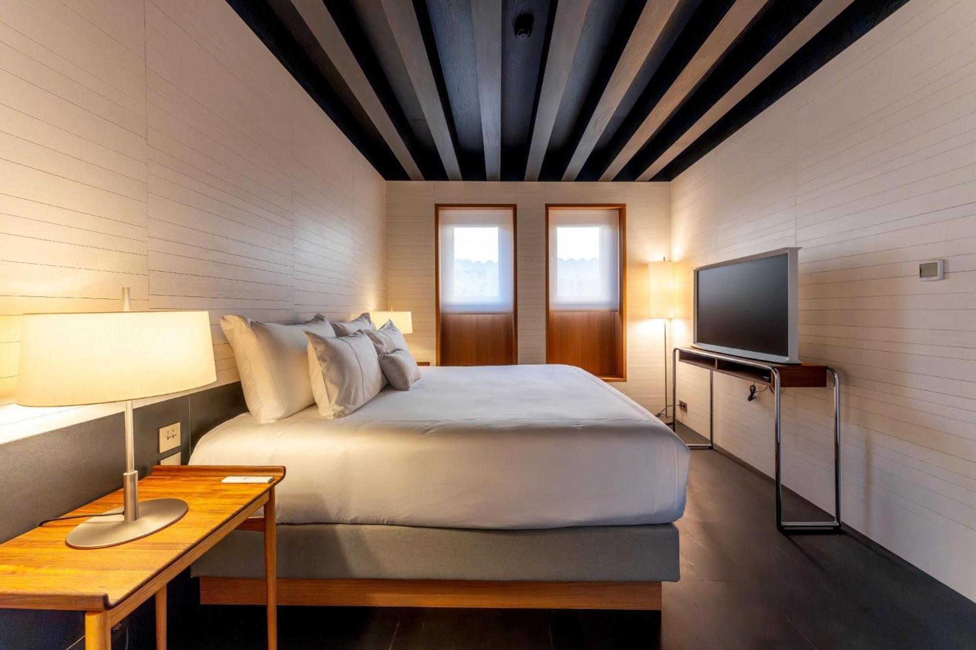 Atrio Otel Caces Dış mekan fotoğraf