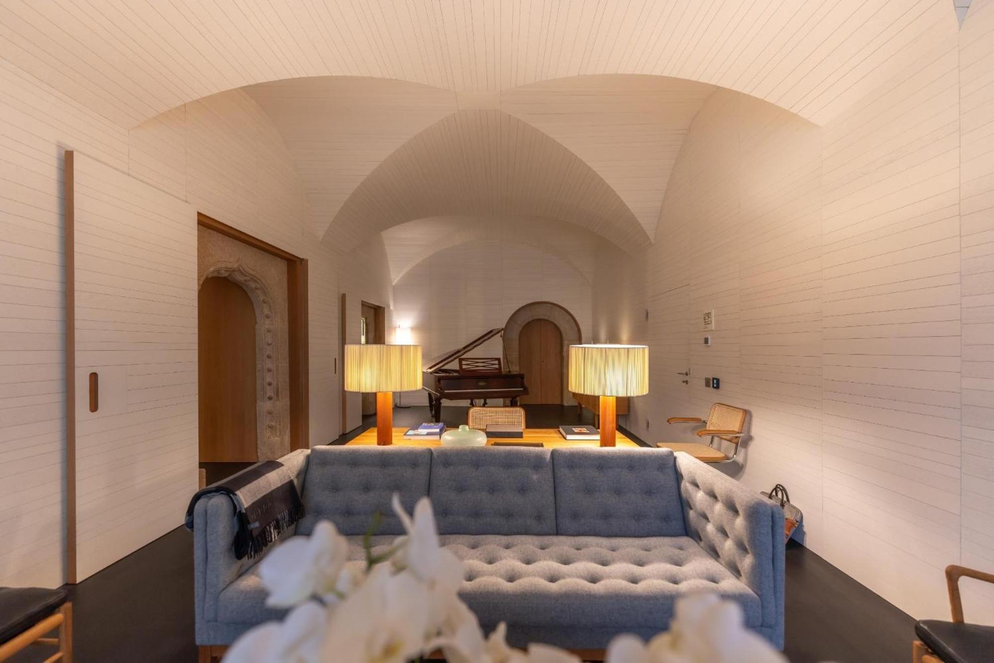 Atrio Otel Caces Dış mekan fotoğraf