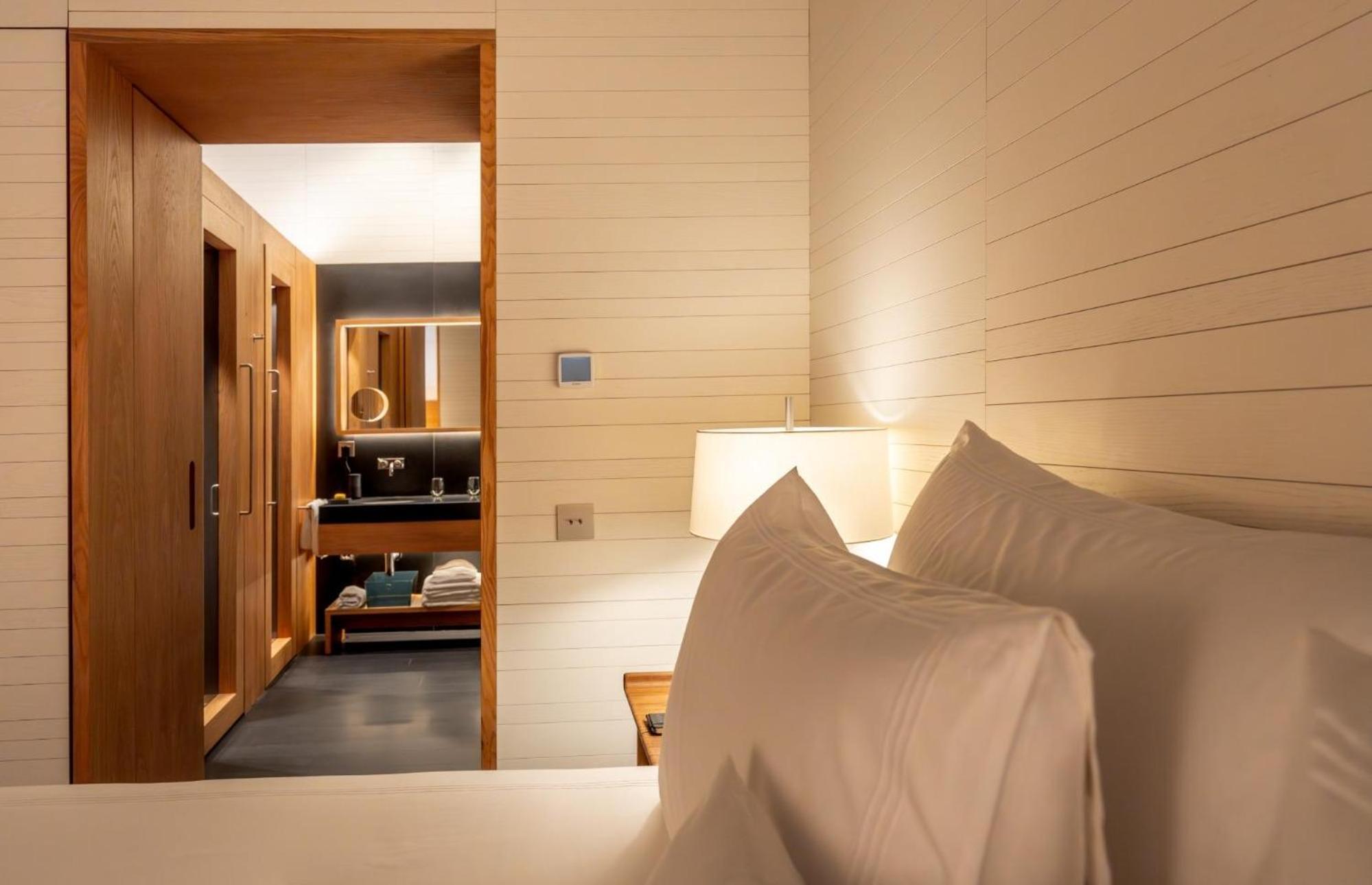 Atrio Otel Caces Dış mekan fotoğraf